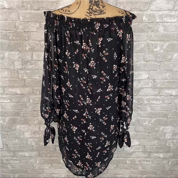 Wayf Black Floral Off Shoulder Dress - Picture 1 of 7